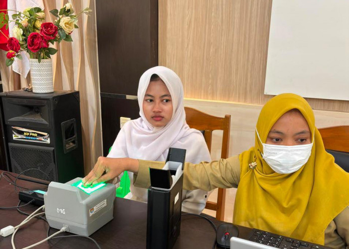 Tak Perlu Antre! Pelajar Usia 16 Tahun di Cilacap Kini Bisa Rekam KTP-el di Sekolah