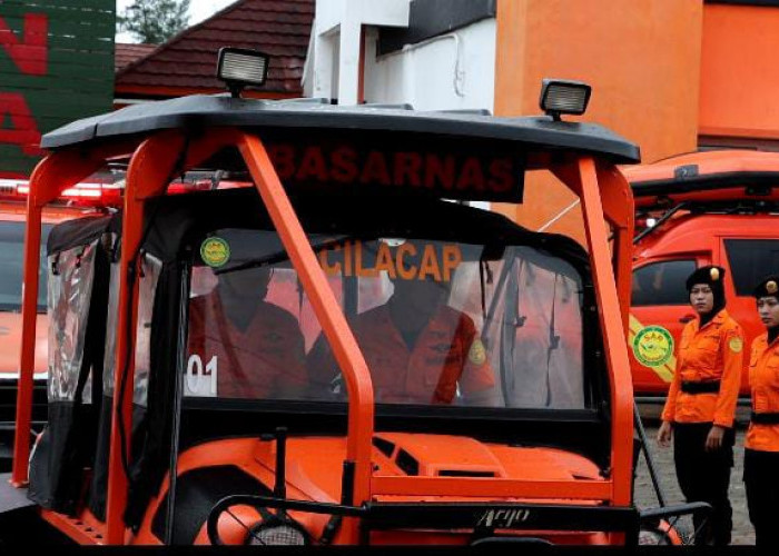 Ratusan Personil dan Sarpras Kantor Basarnas Disiagakan Antisipasi Potensi Bencana saat Libur Nataru