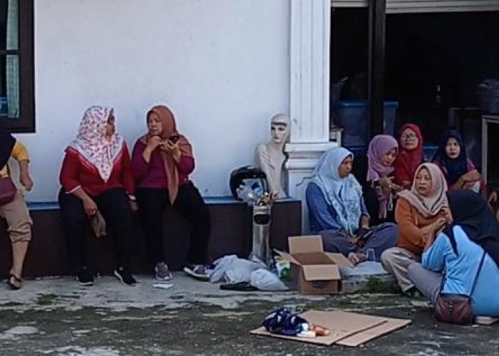 Gaji 4 Bulan Belum Dibayar, 128 Pekerja PT HPS Purbalingga Tagih Hak hingga Datangi Pabrik
