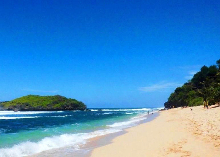 Eksplorasi Pantai Pasir Putih Terindah di Cilacap !