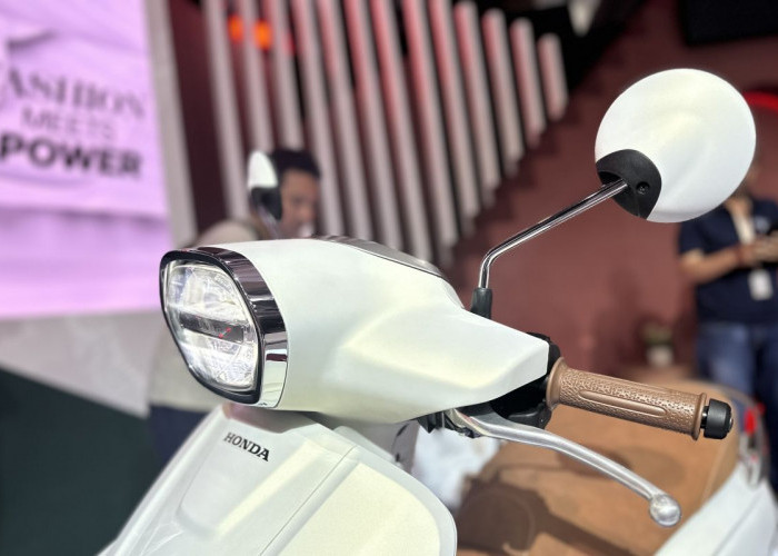 Cewek Wajib Lirik! Honda Stylo 160, Motor Klasik Modern yang Nggak Biasa