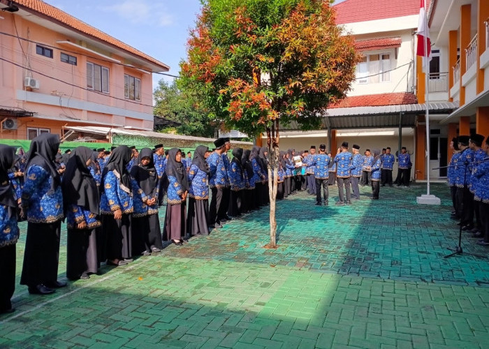 Empat Guru MTsN Kebumen Raih Kenaikan Pangkat