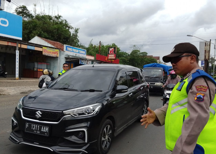 Jalur Banyumas Timur Ramai Lancar, Arus Balik Padati Wijahan