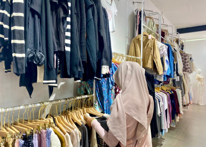 Fashion Hits Kekinian dan Nyaman Dipakai ala Dress Code