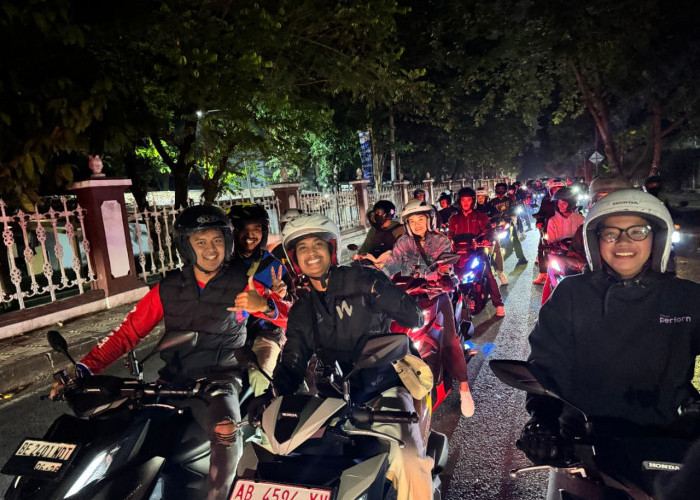 Dari Safety Riding hingga Night Ride, Keseruan Bikers Honda Bareng Vario Evo 160