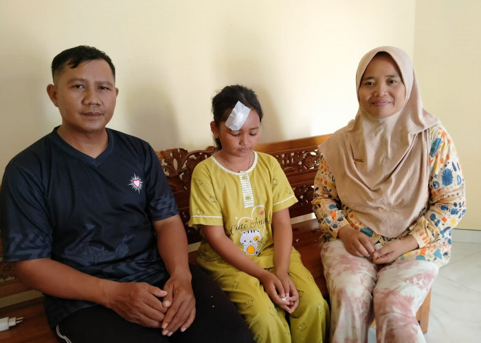 Siswi SD Negeri 3 Kracak Luka Terserempet Pesawat Aeromodeling