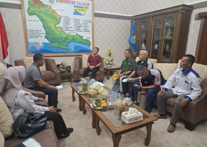 Serikat Pekerja Kembali Audiensi dengan Bupati Cilacap, Tuntut Kenaikan UMK dan Penetapan UMSK