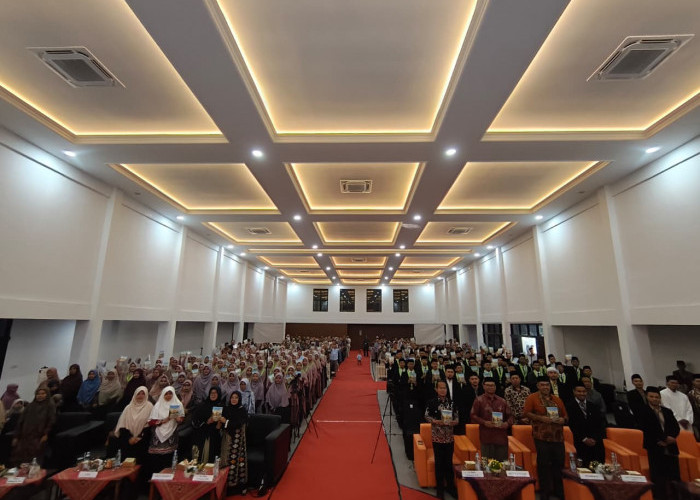 Lulus dari SMPIT-PPTQ Harapan Ummat, 102 Santri Diminta Terus Jaga Akhlak dan Semangat Belajar