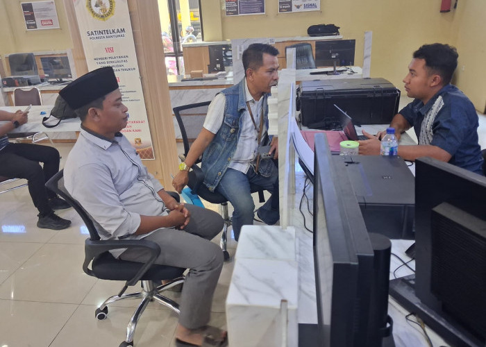 Kades Pandak Serahkan Diri ke Polresta Banyumas, Abbas Siap Hadapi Dugaan Penipuan dan Penggelapan