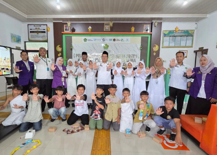 Kemenag Purbalingga Buka Outing Class, Siswa Madrasah Belajar Langsung Pelayanan Publik