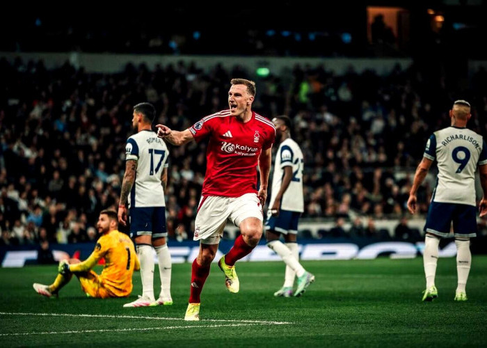 Tottenham Dipermalukan Forest 1-2, Ancaman Degradasi di Depan Mata!