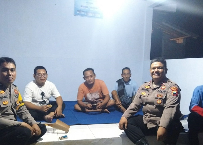 Polisi Gandeng Warga Perkuat Pos Kamling Desa