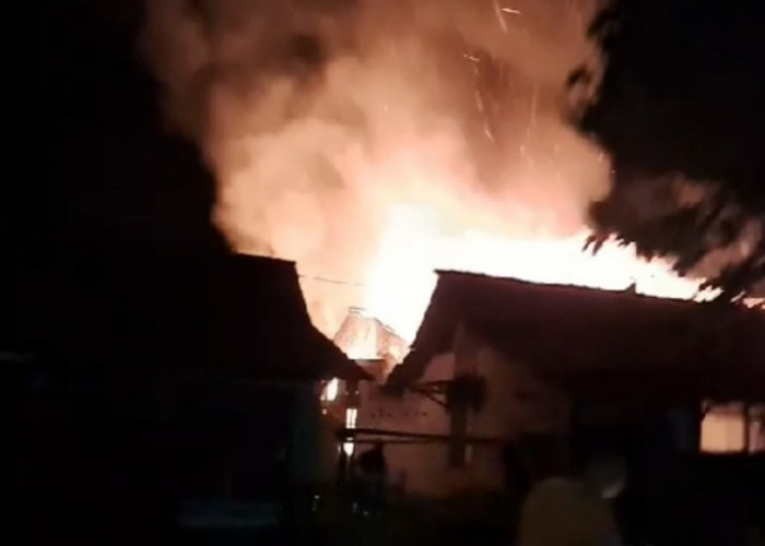 Rumah Pasangan Lansia di Kesugihan Cilacap Terbakar, Kerugian Capai Rp 100 Juta