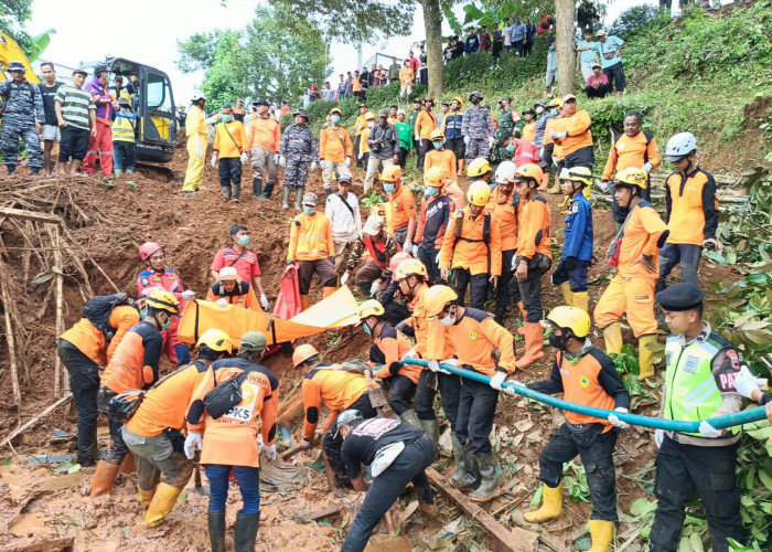 UPDATE Longsor Majenang  : Hari Ketiga Pencarian Korban, Delapan Korban Ditemukan