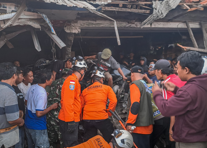 Kecelakaan Maut di Jalan Tentara Pelajar Cilacap, Truk Tangki Seruduk Terios dan Toko, Empat Orang Meninggal