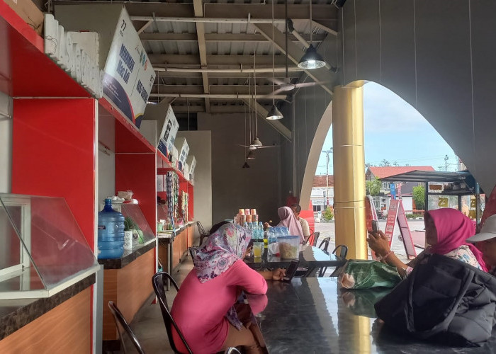 Pedagang Kapal Mendoan Ngadu ke Bupati