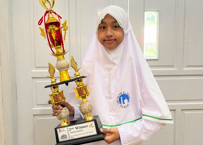 Dua Siswa SMP Islam Al Azhar 15 Cilacap Raih Juara Nasional dan Kabupaten