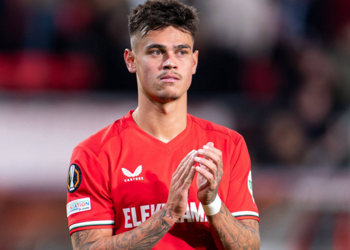 Mees Hilgers Main Lagi di Twente, Teka-teki Masa Depannya Belum Terungkap