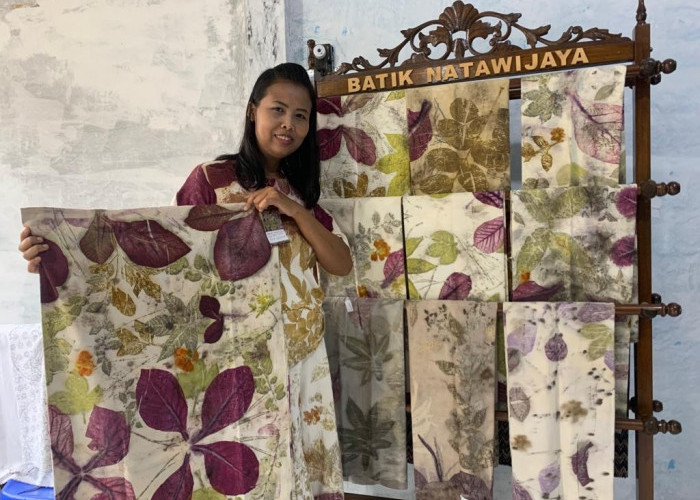 Perajin Batik Adipala, Kembangkan Batik Ramah Lingkungan 