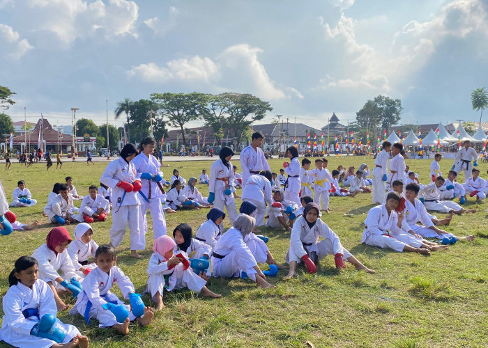 Atlet Karate Gelar Latihan Jelang Porprov