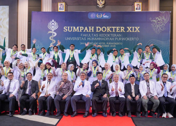 40 Dokter Baru UMP Resmi Diambil Sumpah, Siap Menjadi Dokter Berintegritas.