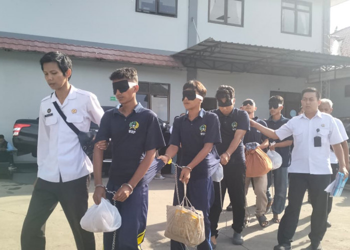 Optimalisasi Pembinaan, Lapas Purwokerto Pindahkan Lima Warga Binaan ke Lapas Nirbaya