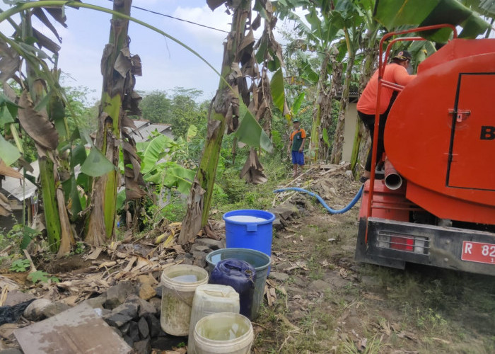 Meski Hujan Sempat Turun, BPBD Cilacap Terus Distribusikan Air Bersih