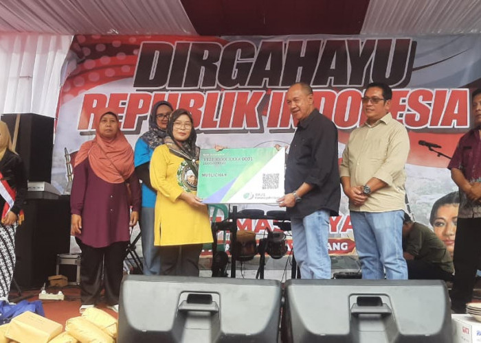 Komitmen BPJS Ketenagakerjaan untuk Lindungi Pekerja Informal, Bupati Banyumas Serahkan Santunan di Ajibarang