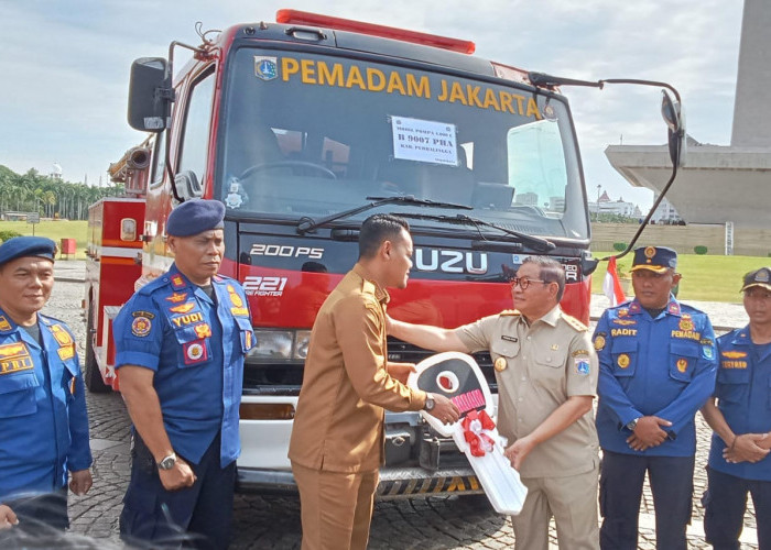 Purbalingga Dapatkan Hibah Mobil Damkar dari Pemprov DKI Jakarta