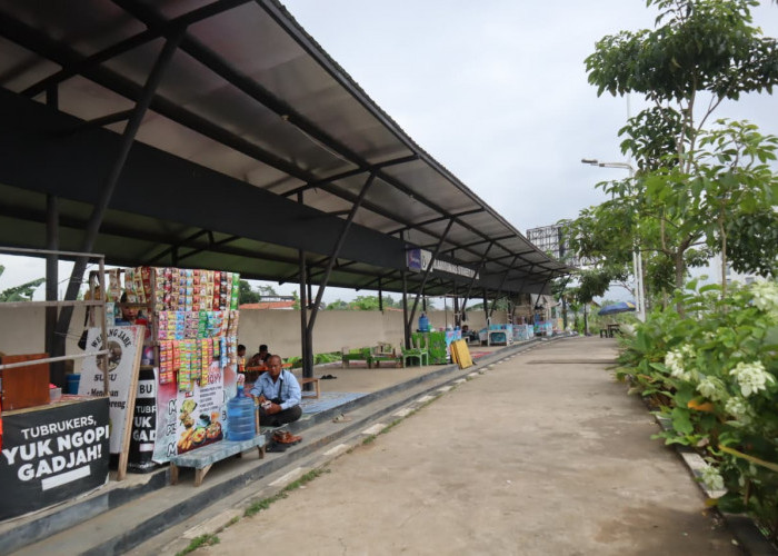 Terdampak Proyek Gedung Pramuka, Pedagang di Banyumas Street Food Cemas Tanpa Kejelasan