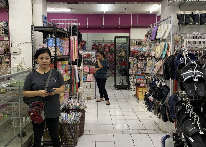 Alas Indah, Pusat Alas Kaki dan Aksesoris dengan Koleksi Heels Lengkap