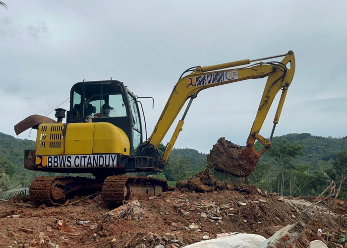 Longsor Majenang: 21 Warga Masih Hilang, Tim SAR Gabungan Kerahkan Lima Sektor Pencarian