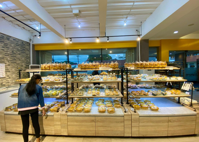 Banana Bakery Hadir dengan Pilihan Roti Lengkap dan Layanan Cake Custom Setiap Hari