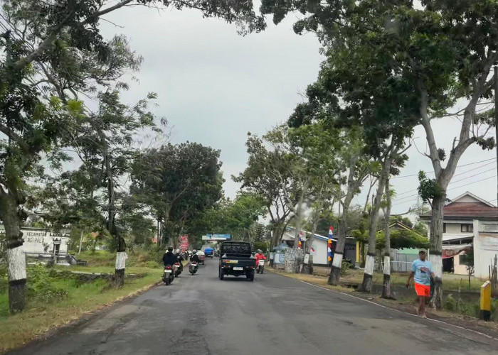 Puluhan Tahun Bergelombang, Ruas Jalan Provinsi Kroya-Adipala Diperbaiki 