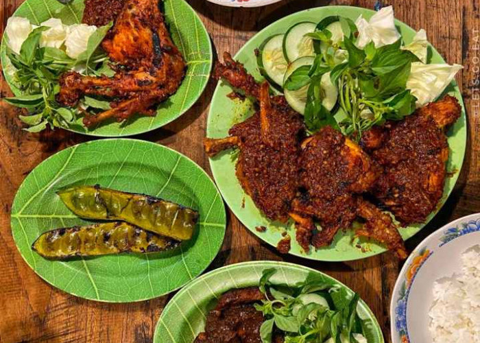 Ayam Bakar Pedas Artomoro, Kuliner Legendaris Yogyakarta!