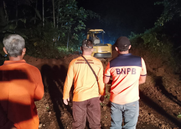 Longsor Tutup Jalur Cilopadang-Brebes, BPBD Cilacap Pastikan Akses Sudah Kembali Normal