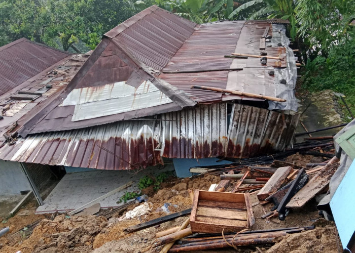 Longsor di Desa Banjarsari, Dua Rumah Rusak dan Lima Lainnya Terancam
