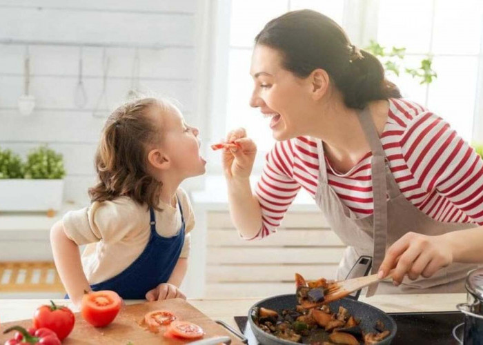 Mengajarkan Anak untuk Lebih Menghargai Makanan Sejak Kecil