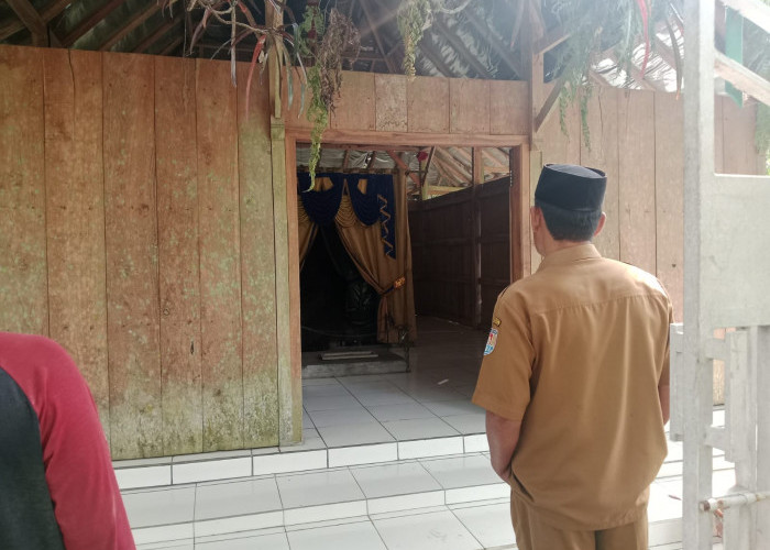 Bulan Suro, Paguyuban Songsong Agung Bawono Bersih-Bersih Situs Panembahan Patra Kusuma