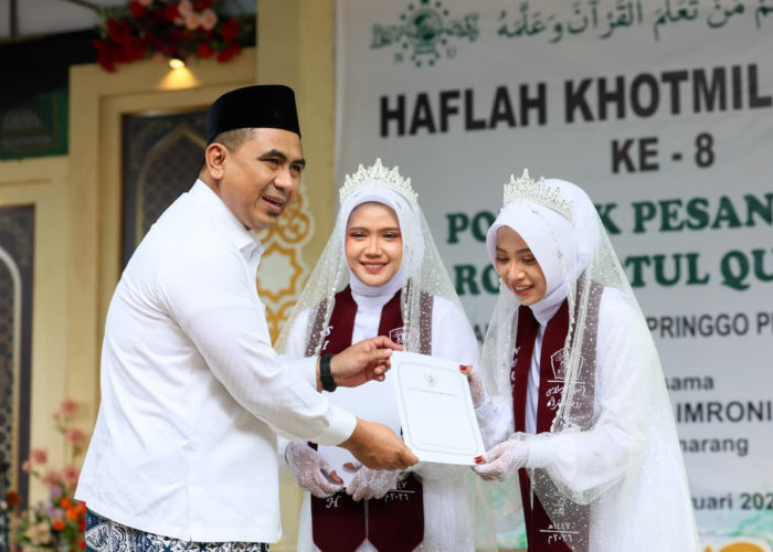 Melongok Pencapaian Setahun Program Pesantren Obah Luthfi-Yasin