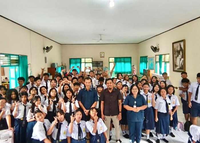 Siswa SMP Pius Bakti Dikenalkan Jurnalistik