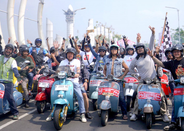 Ratusan Skuteris Keliling Purwokerto, Kaka Slank dan Bupati Sadewo Bawa Pesan Damai