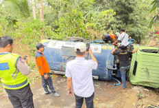 Truk Bantuan Air Bersih BPBD Purbalingga Terguling di Tanjakan Banjarsari Bobotsari