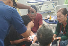 Jari Bengkak Hingga Terluka Akibat Cincin, Lansia di Bantarsari Cilacap Dibantu Damkar 