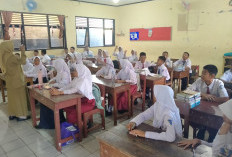 Tiga Murid SMPN 8 Purwokerto Batal Masuk, Kursi Kosong Tak Diisi Meski Daftar Ulang Berkurang