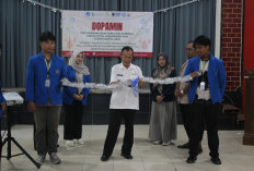 BEM Farmasi UMP Luncurkan Program DOPAMIN di Desa Kalisalak 