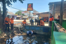 Tim Gabungan Bersihkan Drainase Ambal 