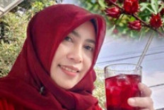 Teh Rosella: Si Merah Segar dengan Segudang Manfaat  bagi Kesehatan dan Bernilai Ekonomi