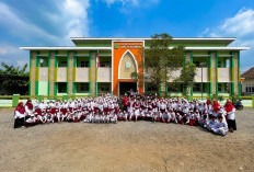Peringati HUT RI, MIN 1 Kebumen Tanamkan Disiplin