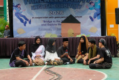 Kreativitas Siswa Meriahkan Farewell Party English Dormitory MAN 2